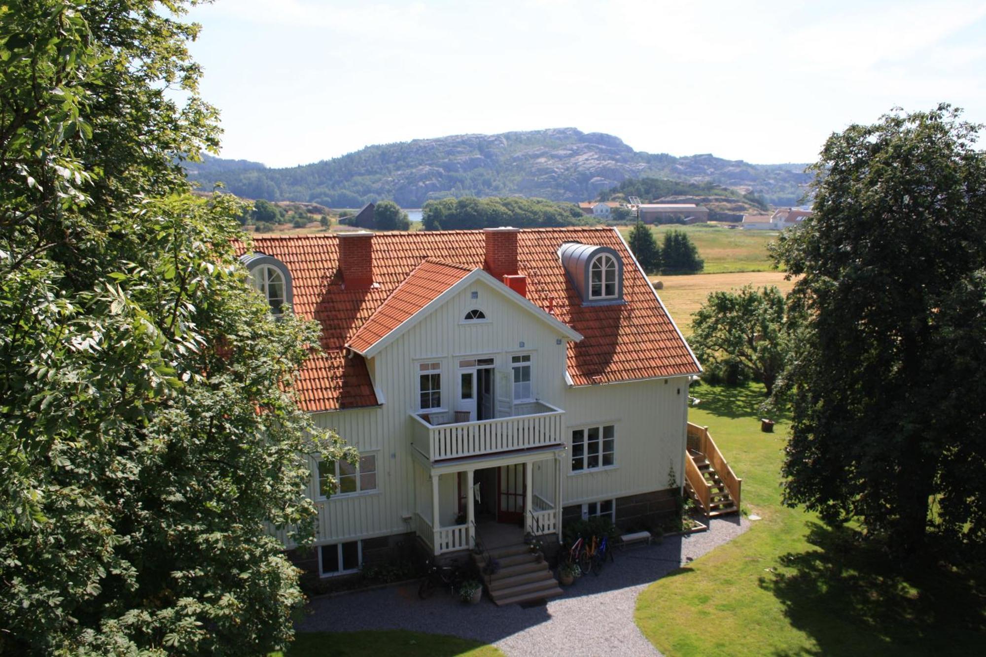 Villa Akvarellen Bed & Breakfast Gerlesborg Kültér fotó
