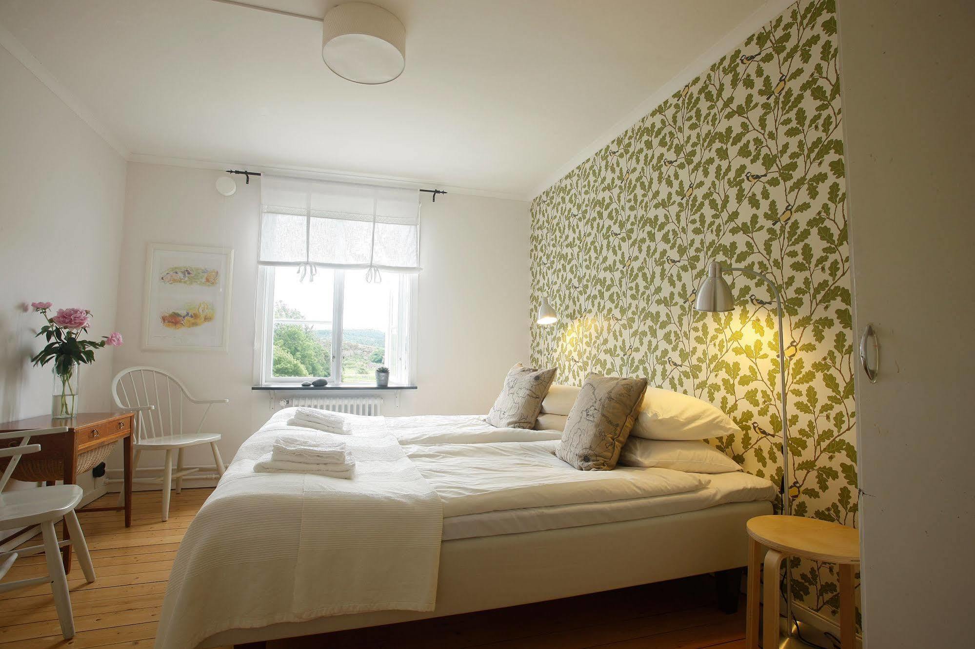Villa Akvarellen Bed & Breakfast Gerlesborg Kültér fotó