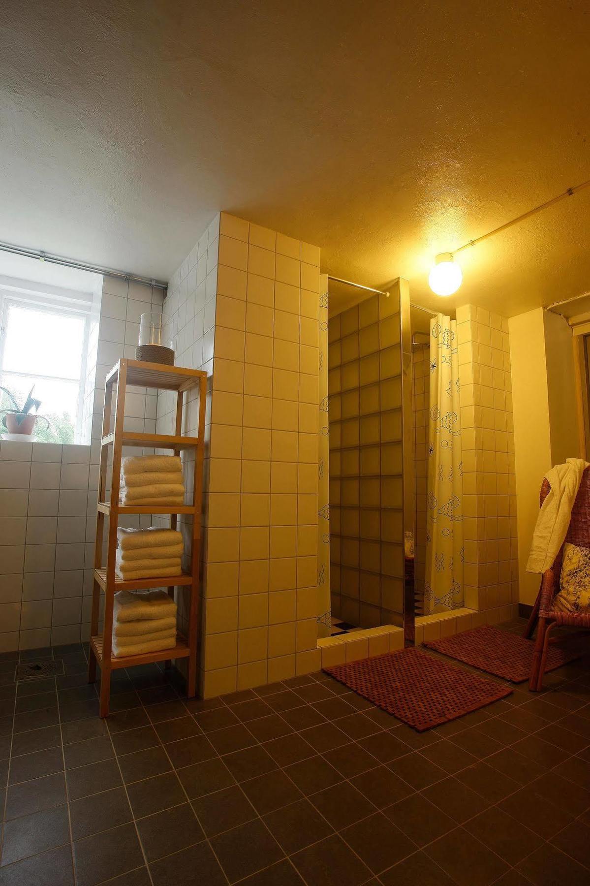 Villa Akvarellen Bed & Breakfast Gerlesborg Kültér fotó