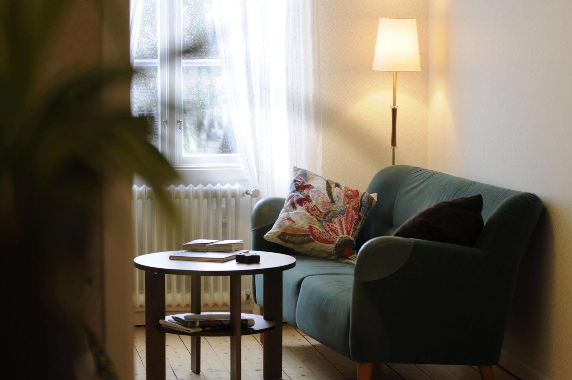 Villa Akvarellen Bed & Breakfast Gerlesborg Kültér fotó
